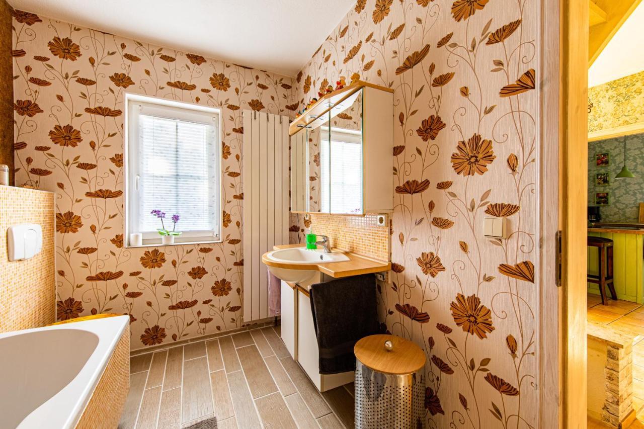 Апартаменты Ferienhaus Mittelmuhle Тойпиц Экстерьер фото